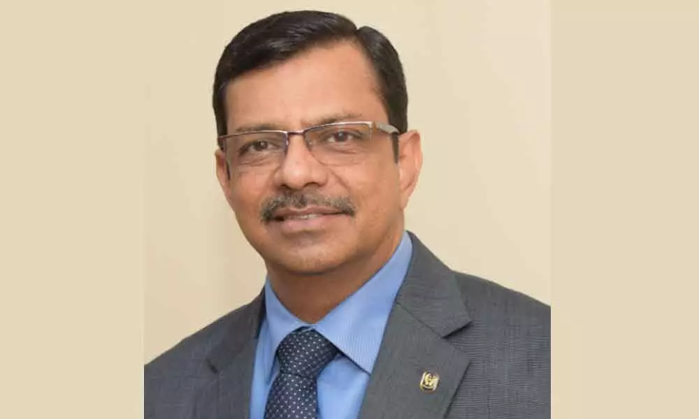 R Kumar, LIC Chairman