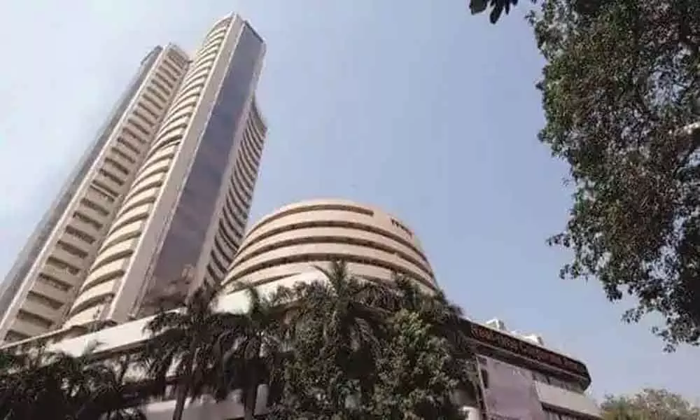 Modest consolidation amid volatility Modest consolidation amid volatility