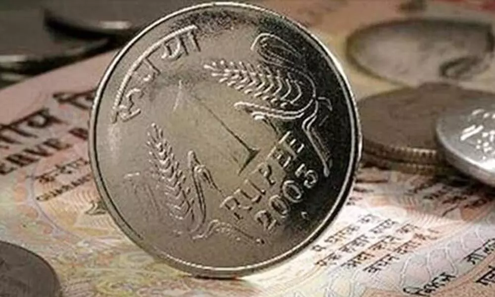 Rupee gains 11 paise to end at 1-week high