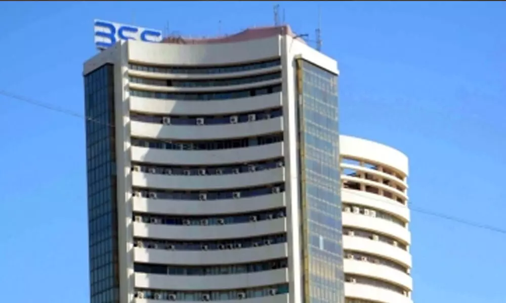Equity indices in green, Sensex up 200 points Equity indices in green, Sensex up 200 points