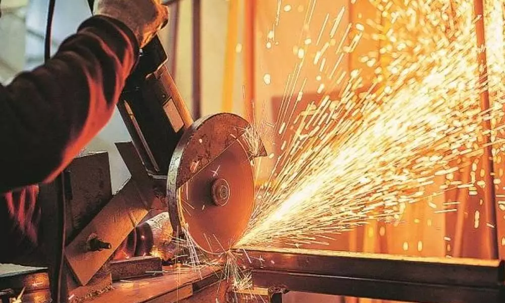 Core output shrinks 2.6% in November Core output shrinks 2.6% in November