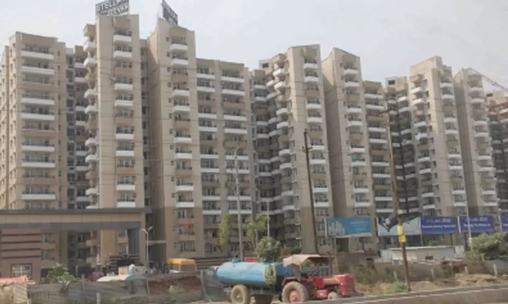 Unsold housing in Noida, Greater Noida down 12% in 2020: Anarock