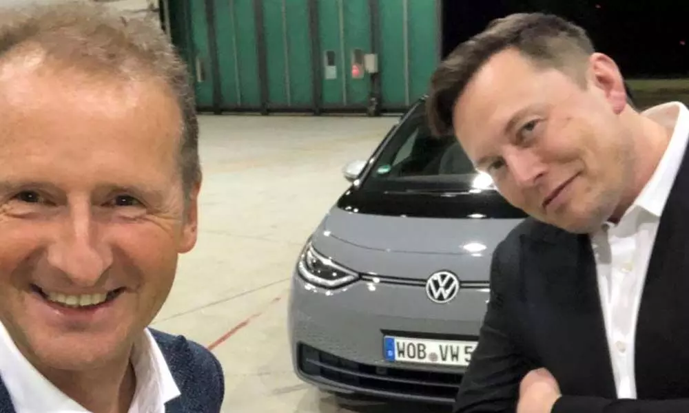 VW CEO takes a ‘friendly’ dig at Musk on Twitter