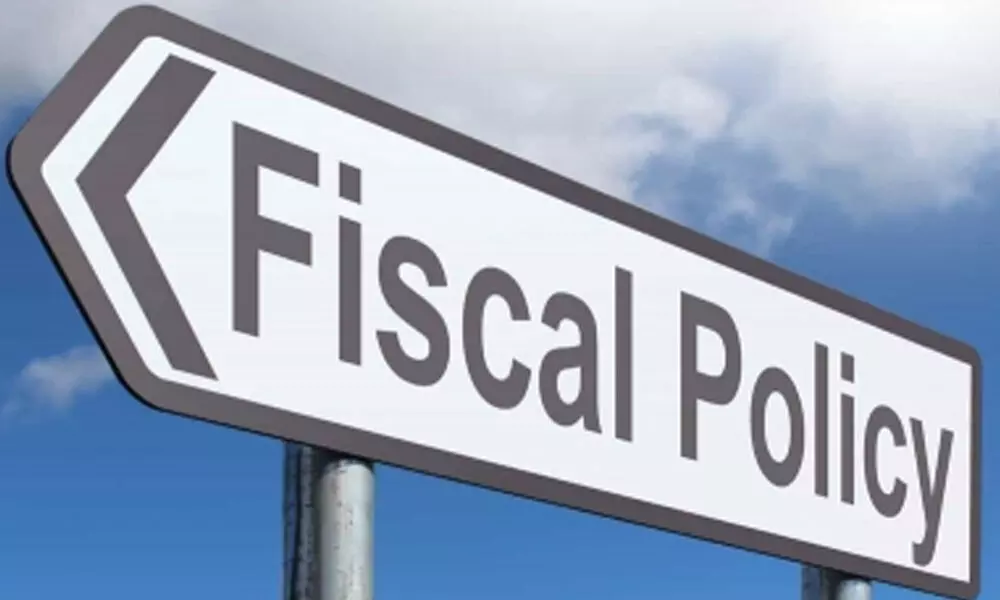Govt may have to continue with an expansionary fiscal stance
