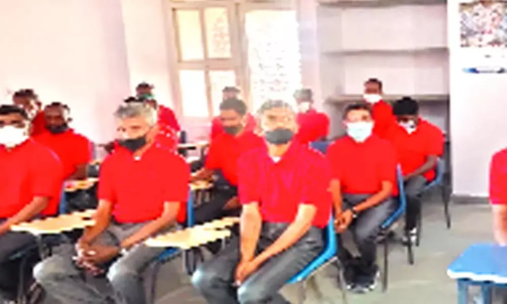 Beggars leave behind Jaipur’s streets to pick up vocational skills