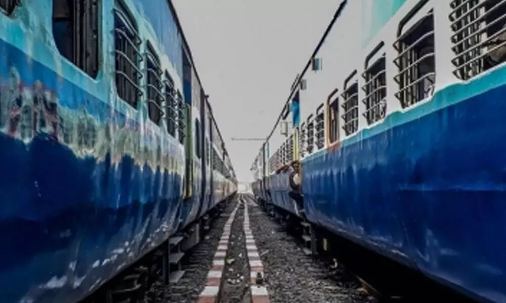 Delhi to Lucknow Tejas Express suspend services till April 30 over rising COVID-19 cases
