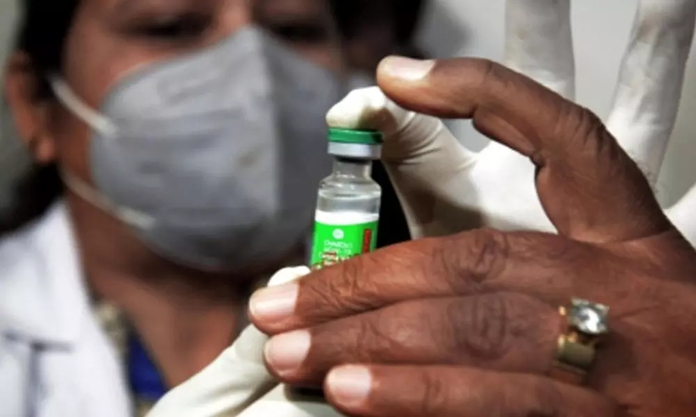 Allow companies to vaccinate employees: CII