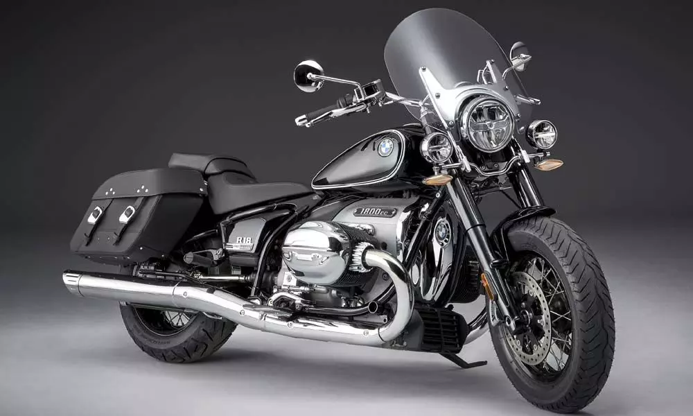 BMW R 18 Classic bike launched at Rs 24L