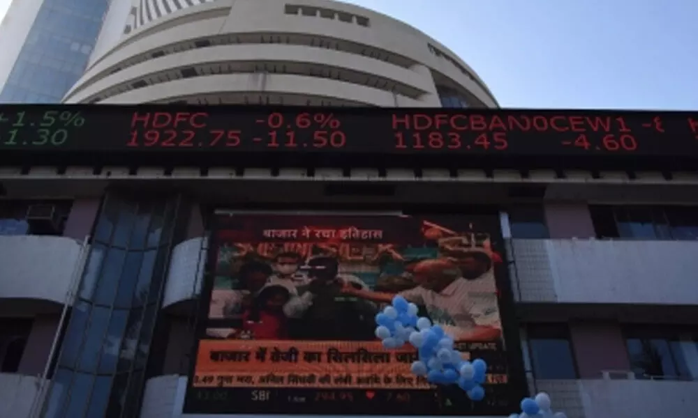 Markets open on positive note Markets open on positive note