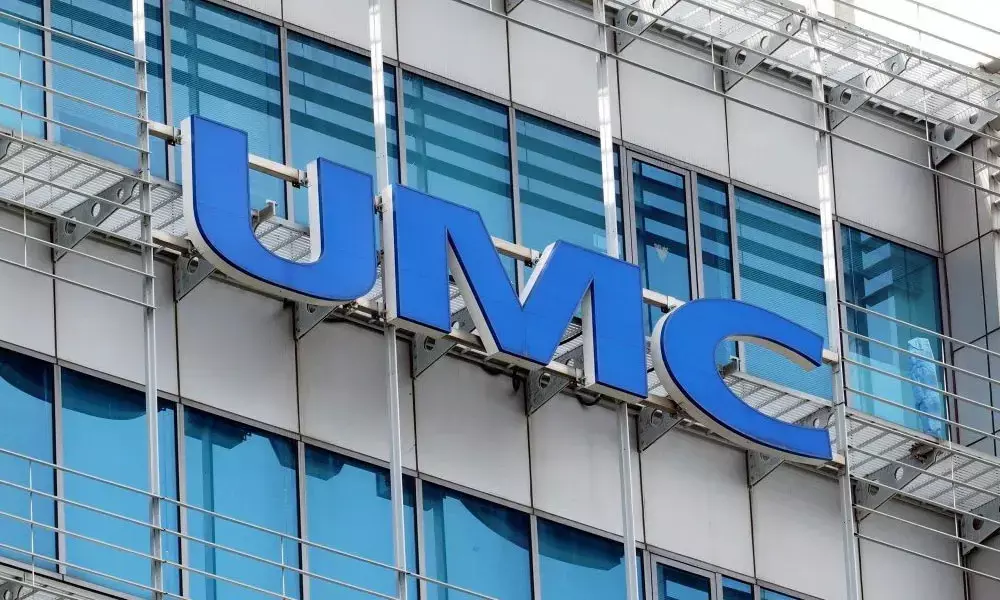 Playing second fiddle to TSMC gets a standing ovation