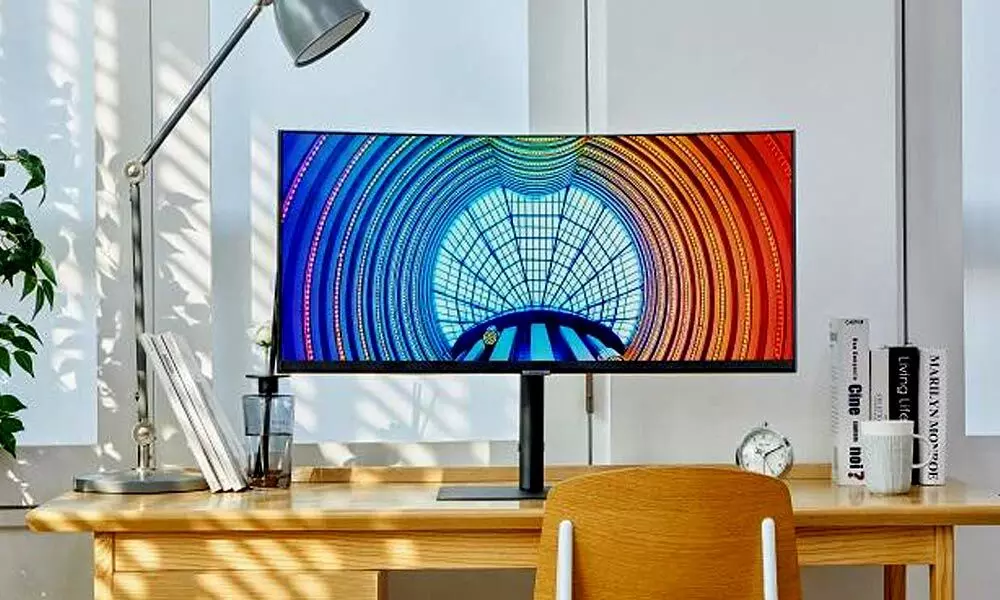 Samsung launches high-resolution monitors