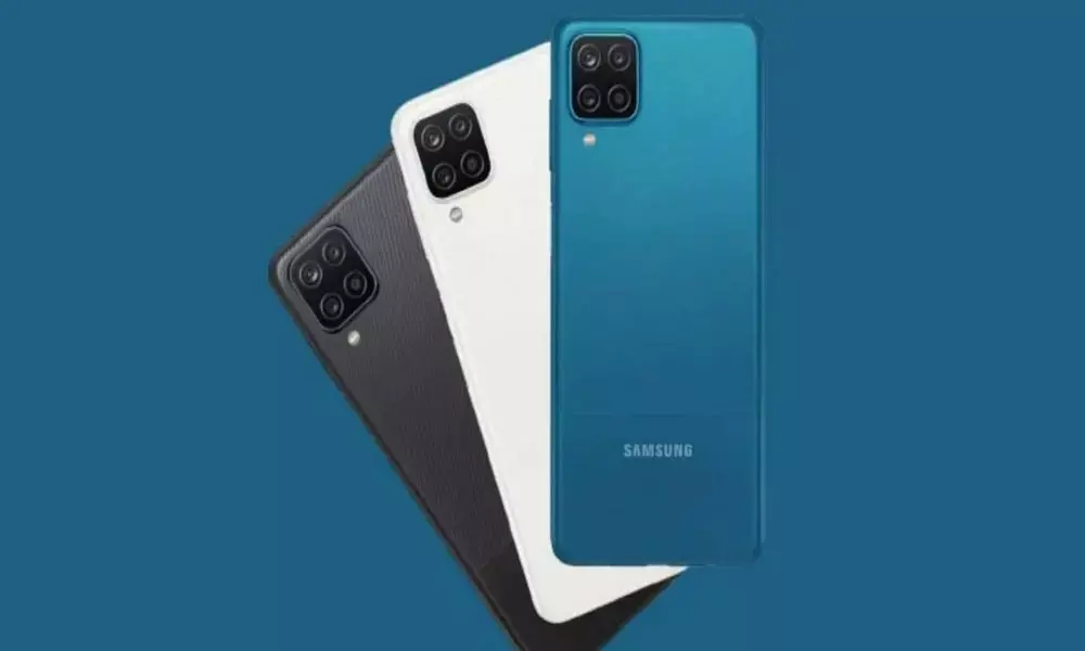 Samsung reclaims top spot in smartphone sales in Feb