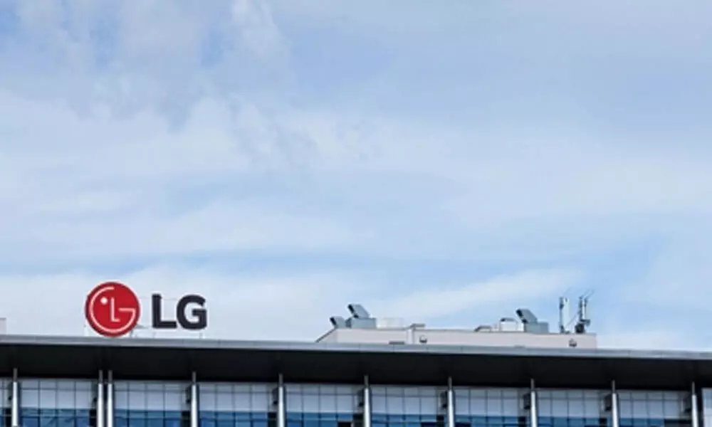 LG sees Q3 operating profit to drop nearly by half from a year earlier