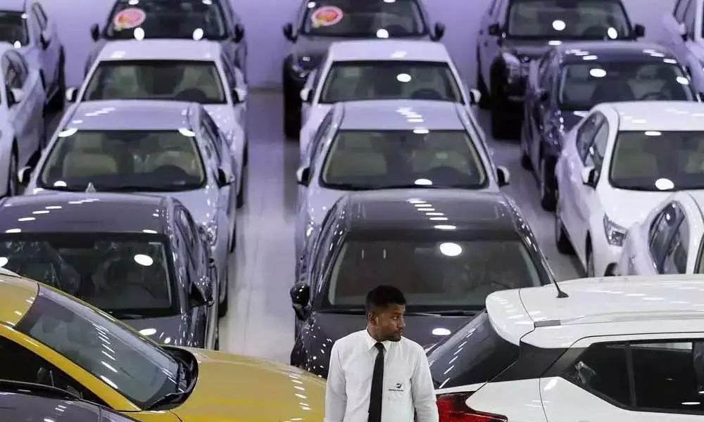 PV sales in India decline by 2% in FY21