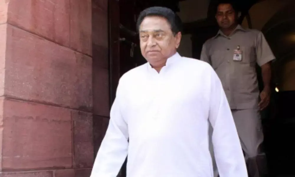 Cong ups the ante against BJP in MP