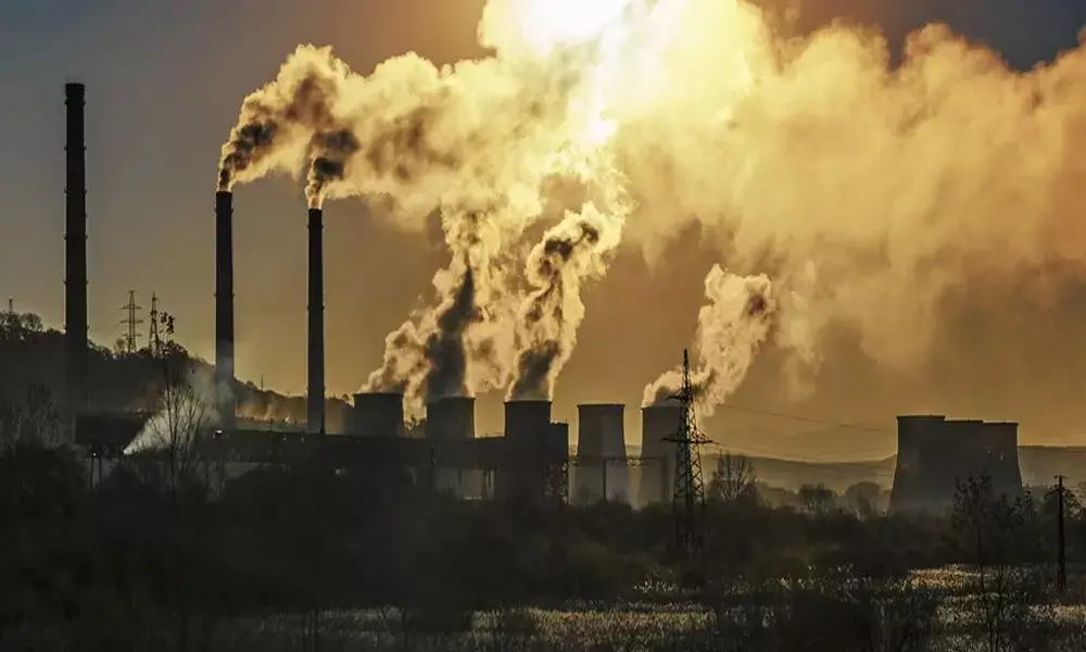 Why dirty stocks may not be sin stocks? Increased focus on ESG funds and renewable energy stocks. The attributes that help alcohol, defense, gambling and tobacco outperform the market don’t necessarily apply to the fossil fuels sector