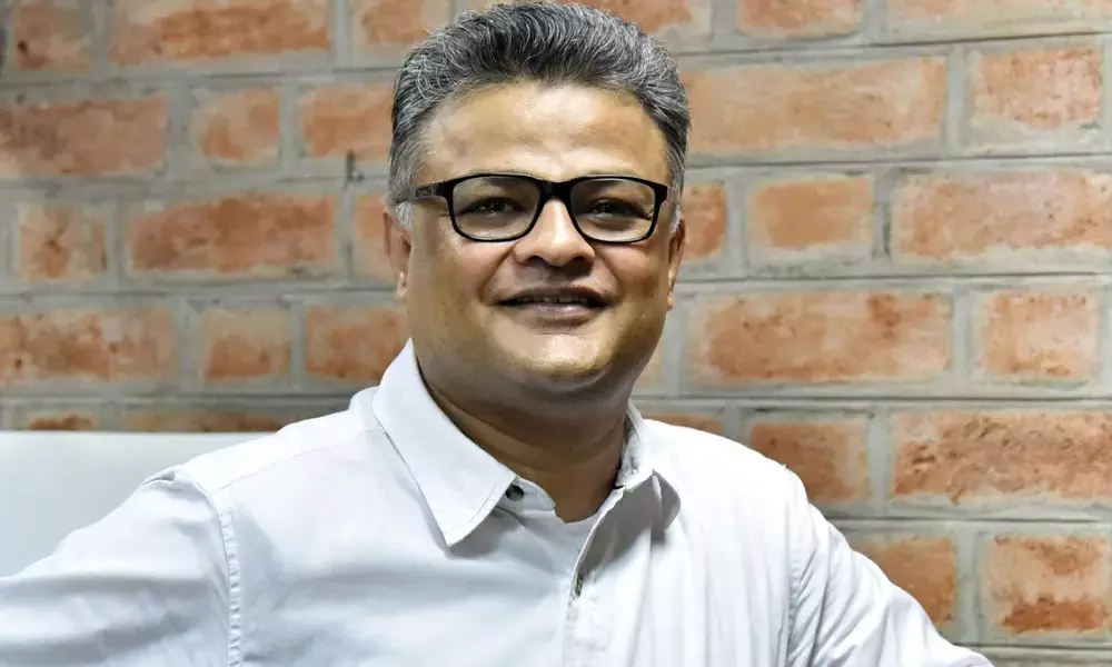 Dr Satish Y Deodhar, Professor (Economics), IIM-A