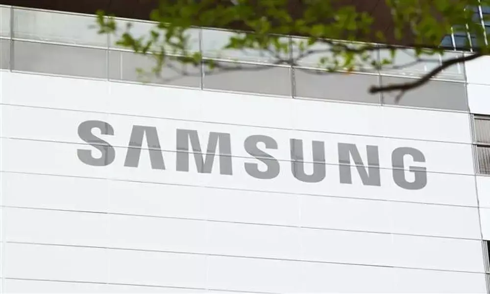 Samsung sees record $11bn profit
