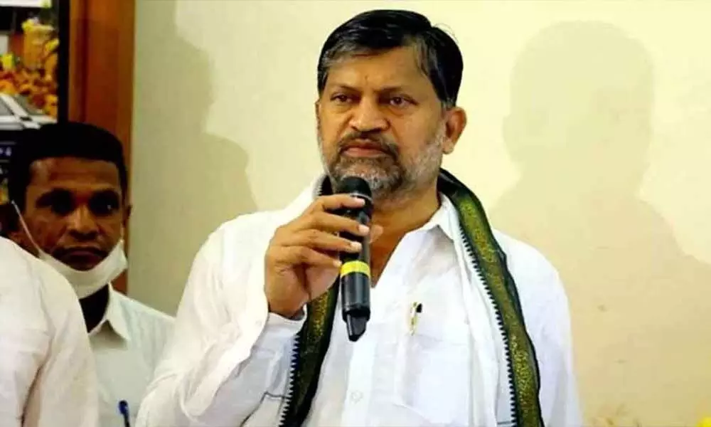Former Telangana TDP chief joins TRS Former Telangana TDP chief joins TRS