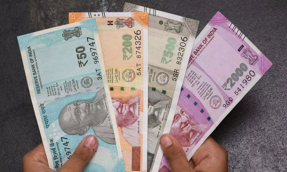 Rupee snaps 3-day winning streak