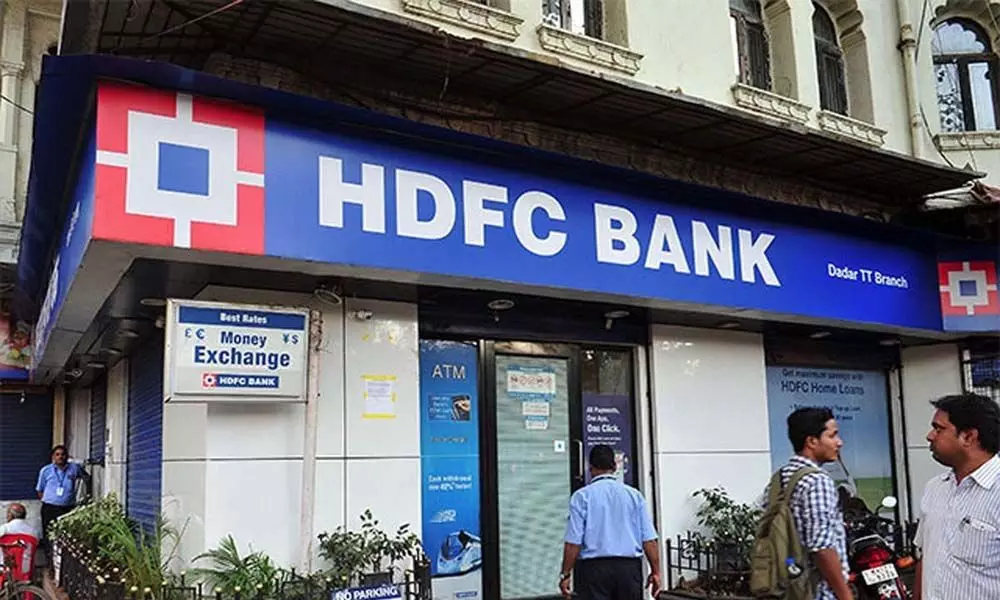 HDFC Bank shares rise as RBI lifts curbs on banks digital initiatives
