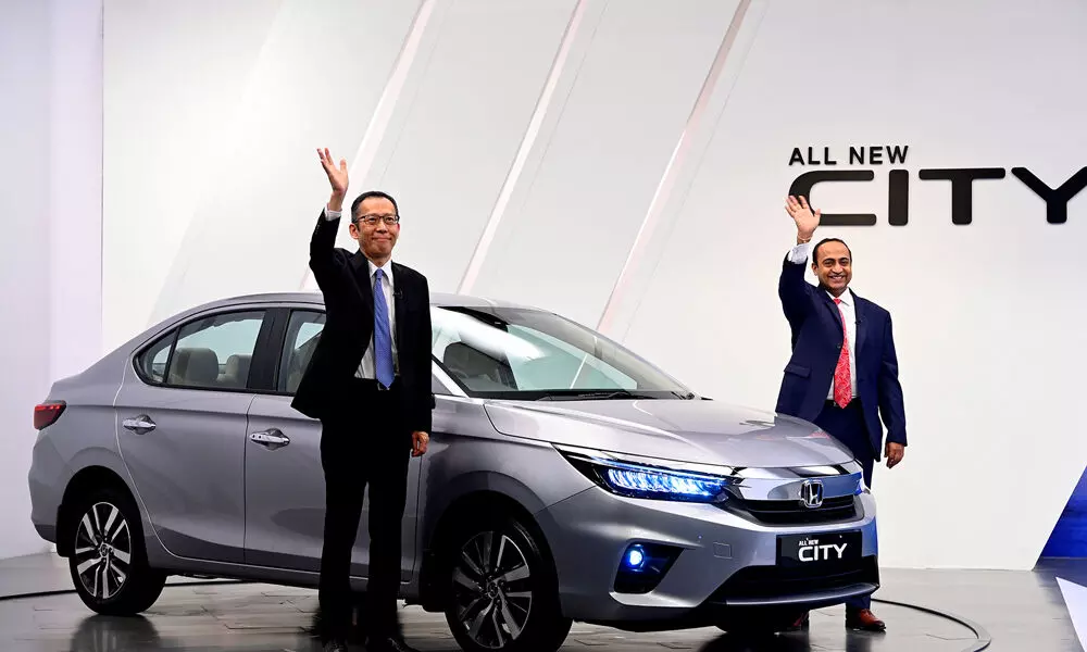 Mr. Gaku Nakanishi, President & CEO, Honda Cars India and Mr. Rajesh Goel, Sr. Vice President & Director, Marketing & Sales, Honda Cars India Ltd- City launch