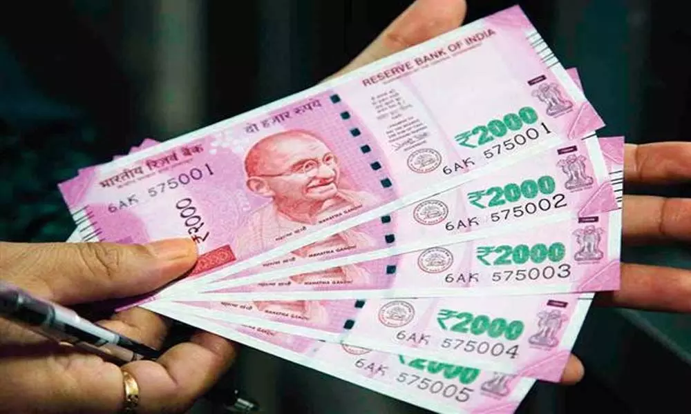 Rupee falls 28 paise in 2 sessions Foreign fund inflows limit the drop