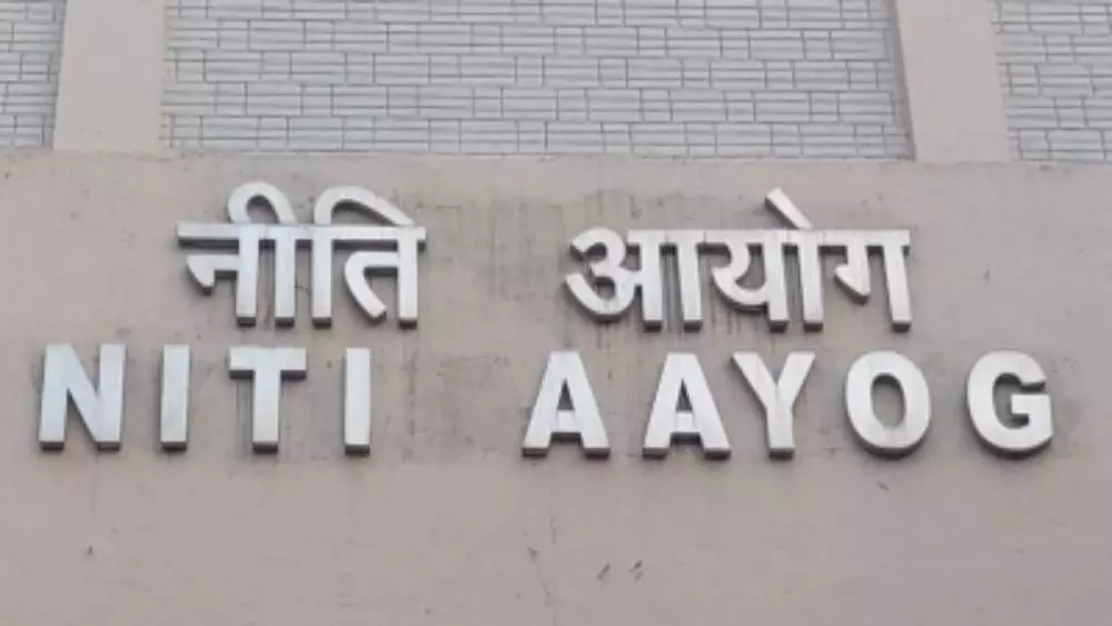 NITI Aayog launches guide for setting up EV charging points