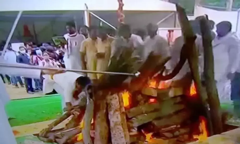 Mortal remains of Kalyan Singh consigned to flames