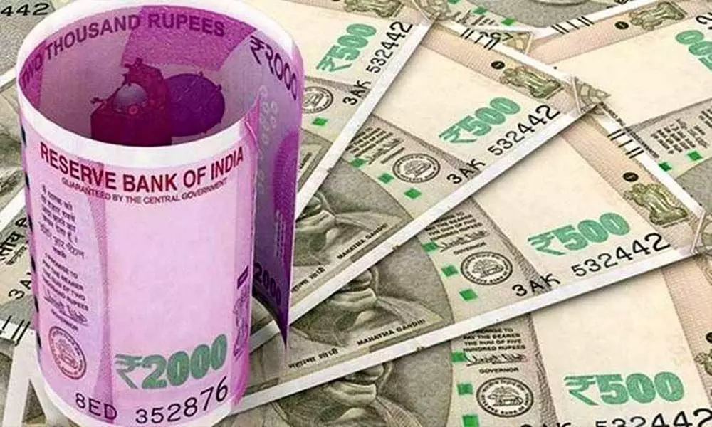 Rupee at 3-week low, falls on high crude oil prices, forex outflows