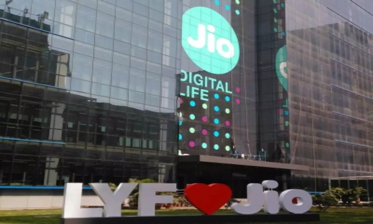 Jio joins SES to deliver affordable satellite-based Internet across India