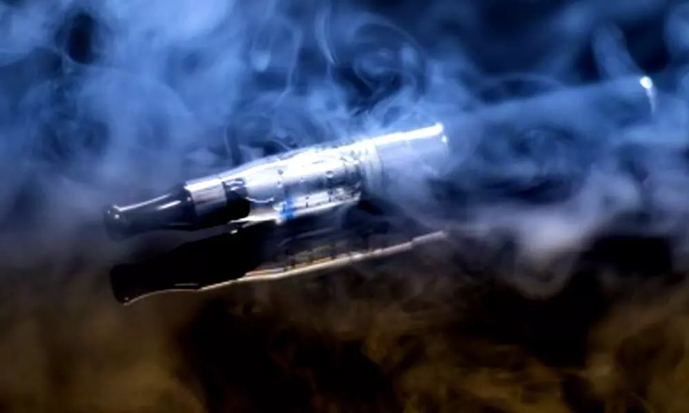 E-cigarettes with nicotine cause blood clots