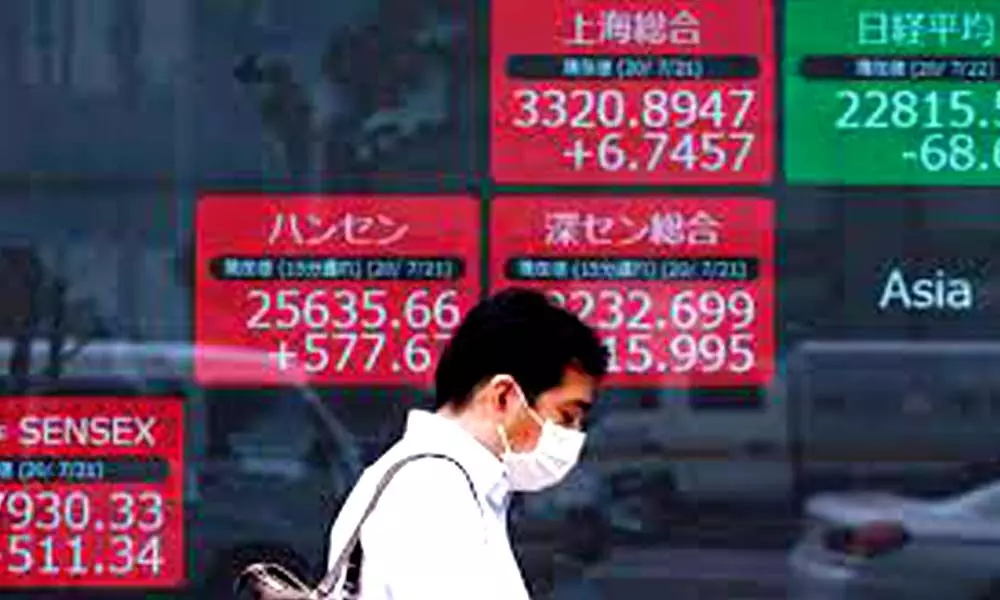 Asian stocks rise ahead of EU central bank meeting