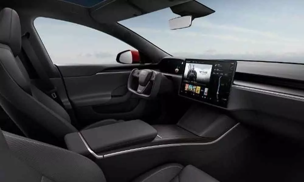 Tesla releases self-driving software Beta v10