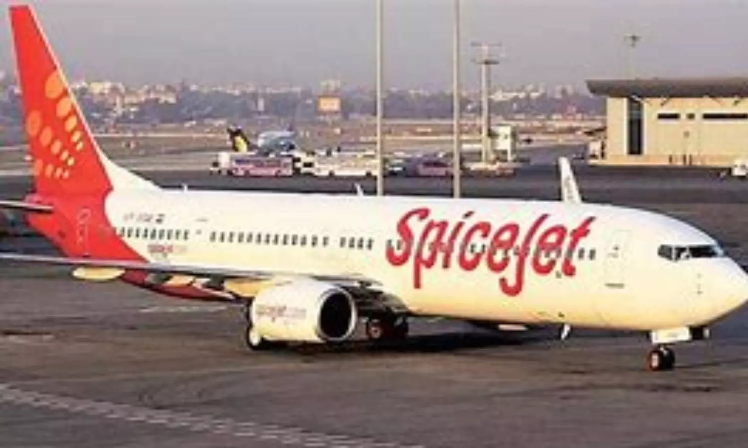 On-ground SpiceJet aircraft hits pole at IGI airport