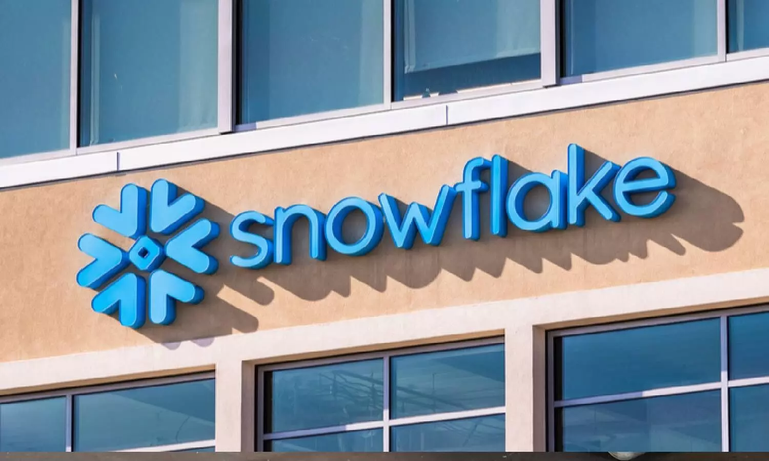 Snowflake launches Financial Services Data Cloud