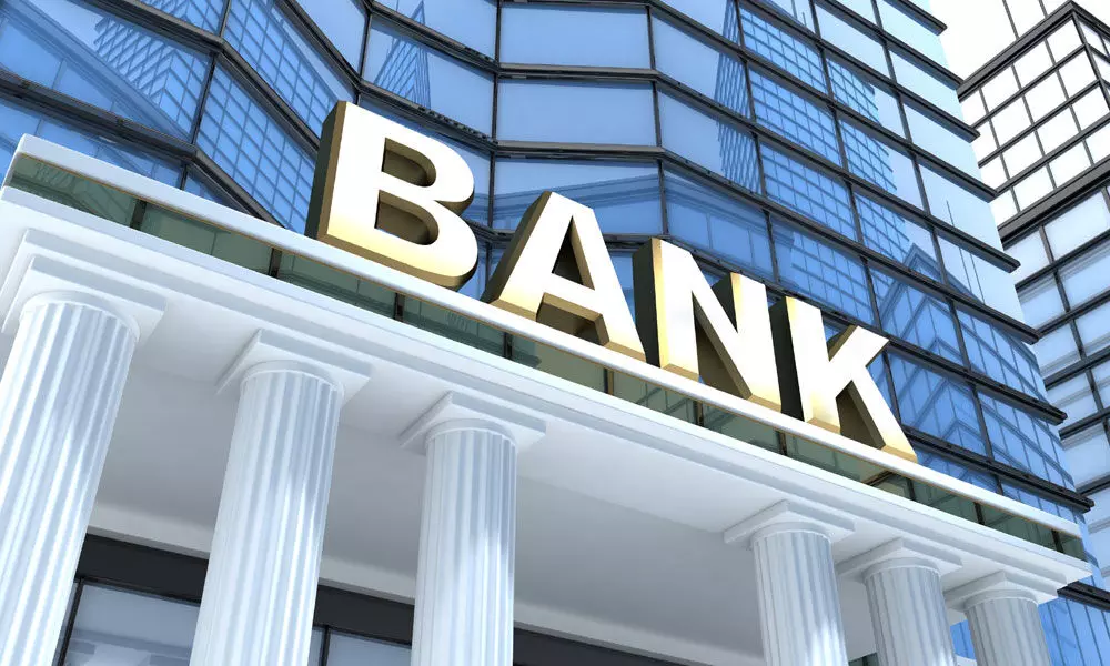 Banks now facing margin pressure despite surplus liquidity Banks now facing margin pressure despite surplus liquidity