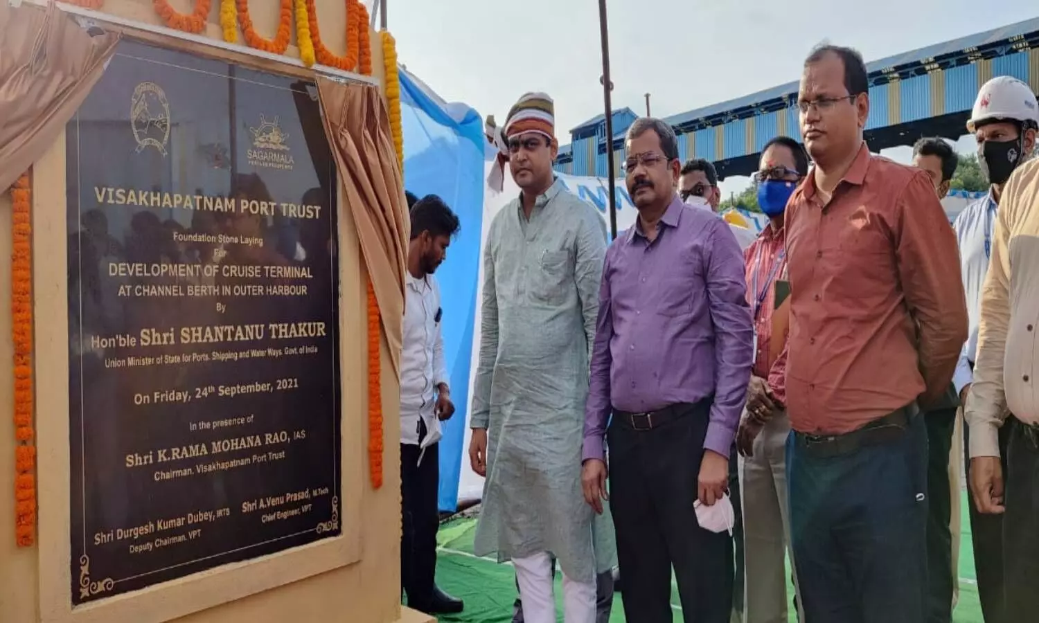 Union Minister lays stone for cruise terminal in Vizag