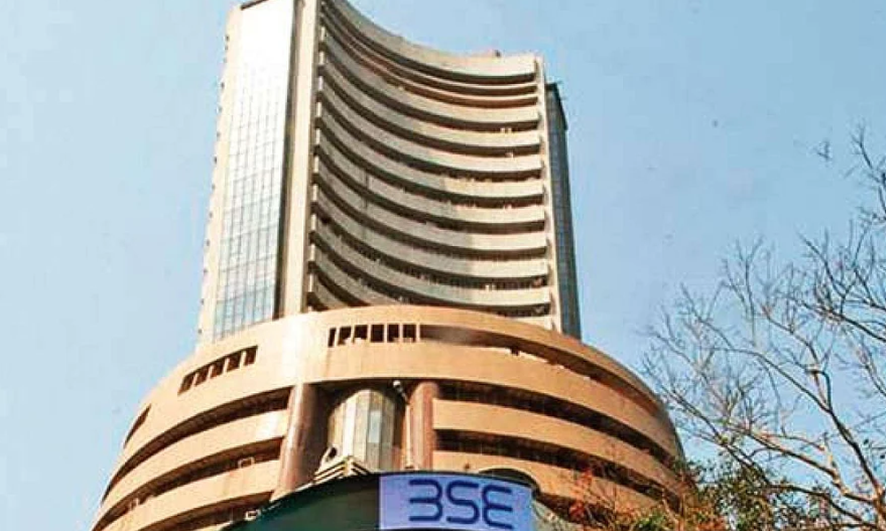 Indian equities open negative; Sensex, Nifty indices down 1.5% each