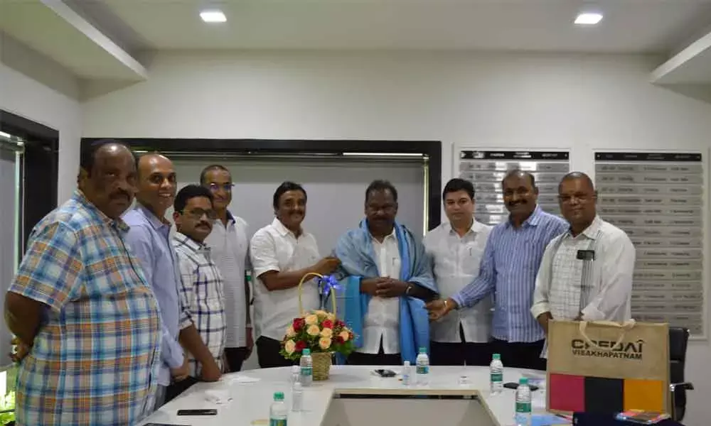 AP RERA member promises to  safeguard interest of builders