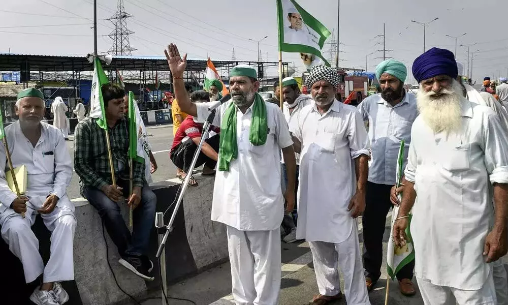 Farmers have right to protest, but cant block roads indefinitely: SC