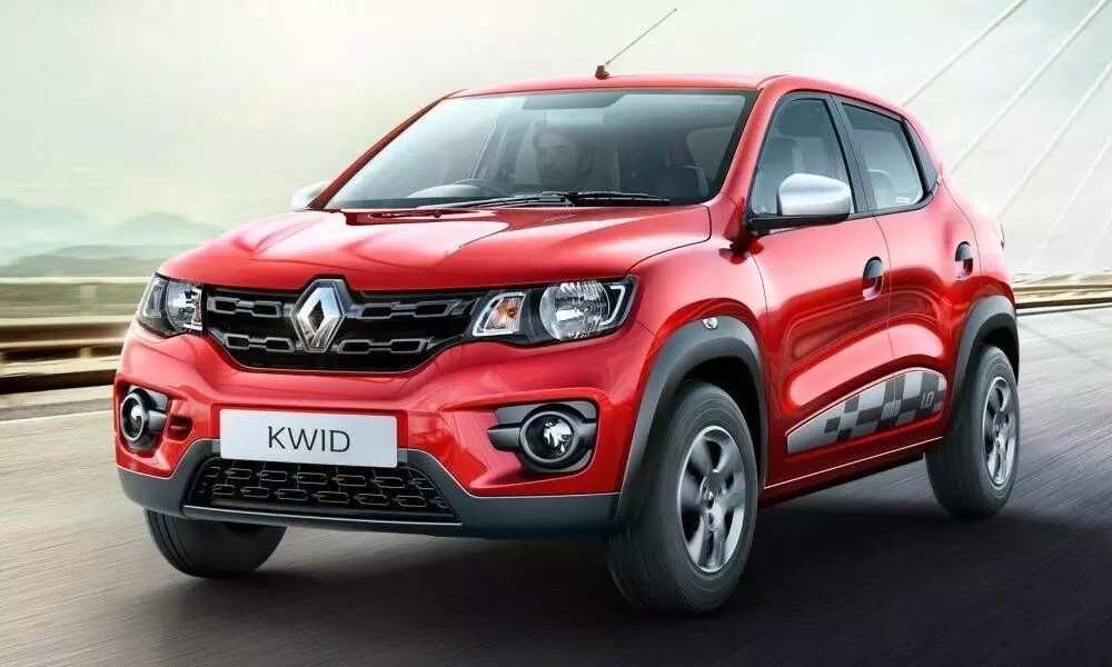 Renault Kwid crosses 4-lakh sales mark Renault Kwid crosses 4-lakh sales mark