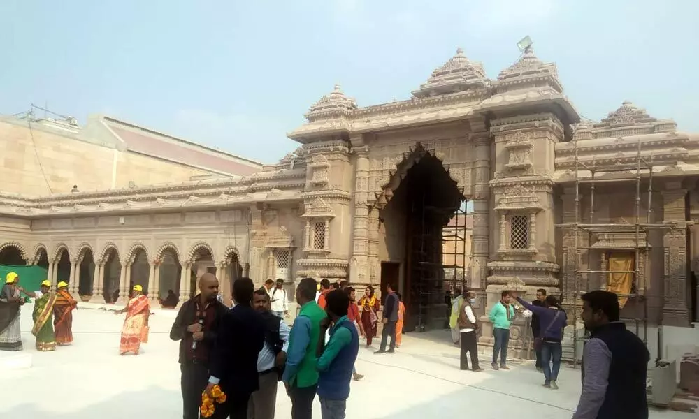 Varanasi decked up for Modi visit