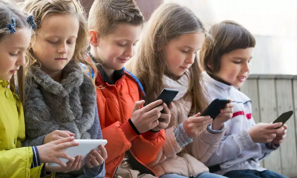 Excessive usage of smartphones hurting parent-child relationship