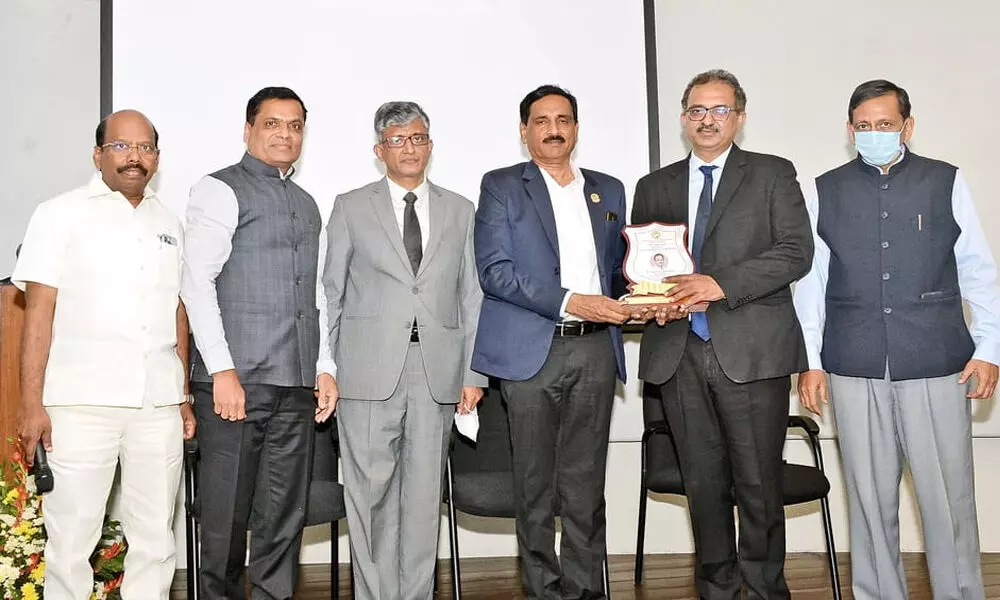 FTCCI, LVPEI hold seminar on “Eyes- Your Windows to the World”