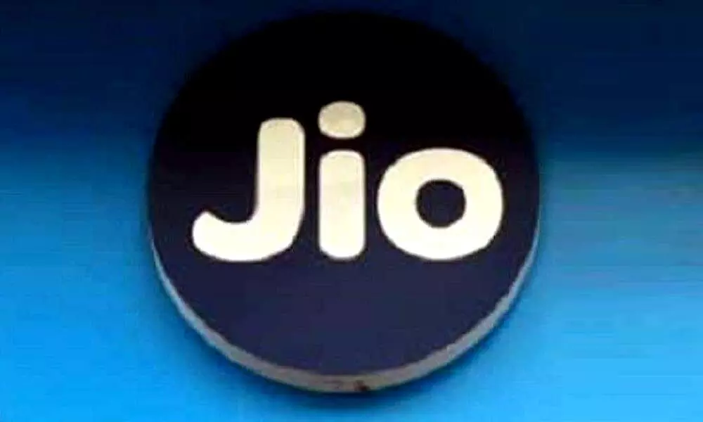 Jio flirts with Airtel and Vi users on Valentines Day inviting them to port to Jio