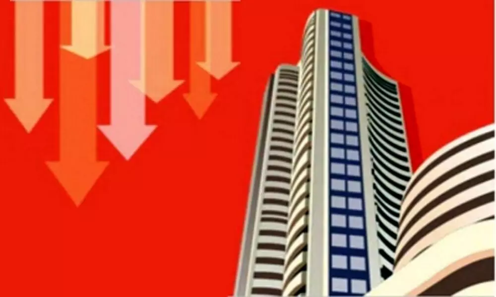 Equity settles low; Nifty realty, PSU bank, media, auto in red