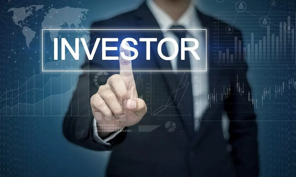 Investors lose 2.81 lakh cr