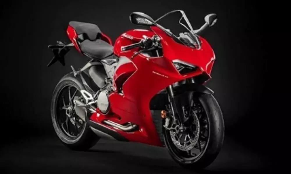 Ducati rolls out Panigale V2 at Rs21.3 lakh