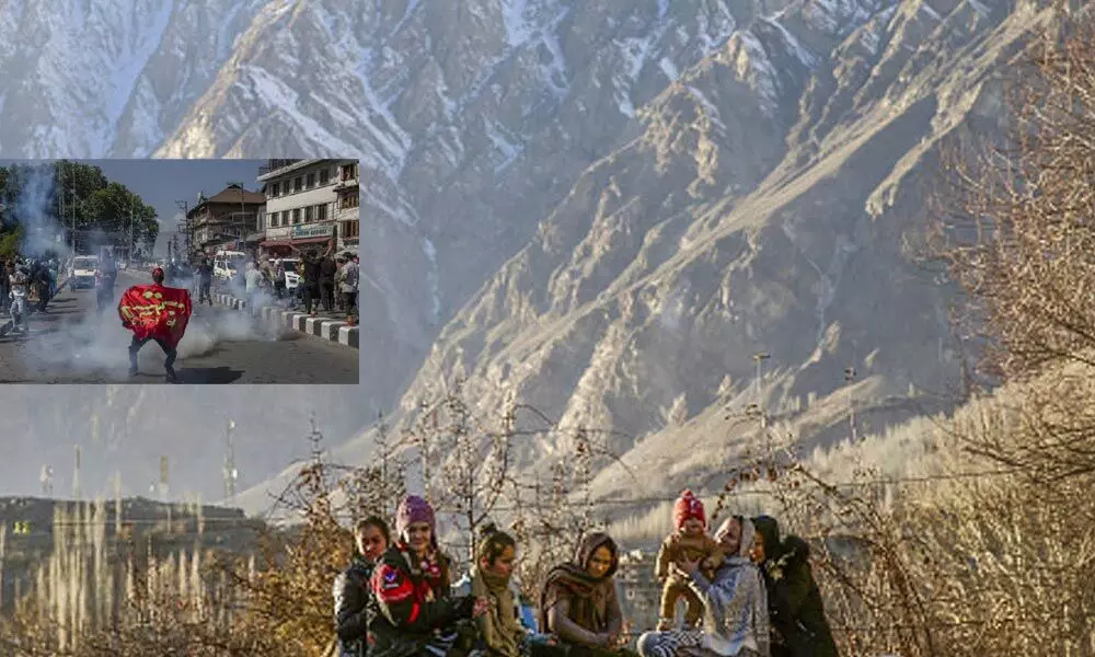 Shias of Kashmir reject Pakistan Shias of Kashmir reject Pakistan